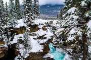 加拿大冰雪旅游最佳时间_加拿大冰雪旅游穿什么