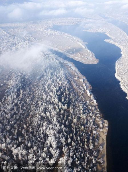 伏尔加河冬季结冰期多久_冰雪覆盖对航运影响