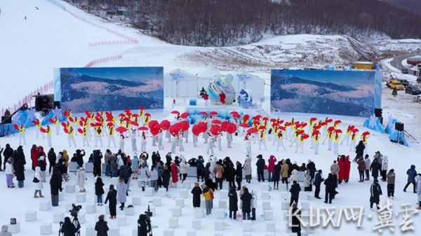 冰雪节在中国哪里举办_冰雪节有哪些特色活动