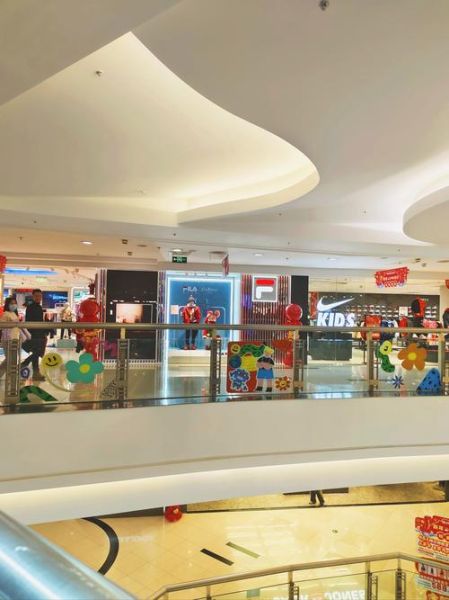 北京新世界百货有什么品牌_北京新世界百货几点关门