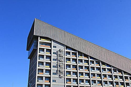 乔波冰雪世界附近住哪里_性价比高的酒店推荐