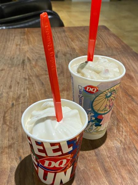 dq冰雪皇后倒杯不洒是真的吗_倒杯不洒原理揭秘