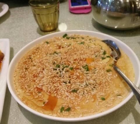 凤凰高原红酒店怎么样_凤凰高原红酒店价格