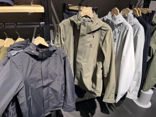 户外冲锋衣品牌排行榜_哪个牌子好