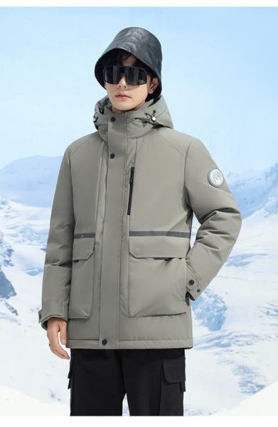 国内户外羽绒服哪个牌子好_怎么选才保暖