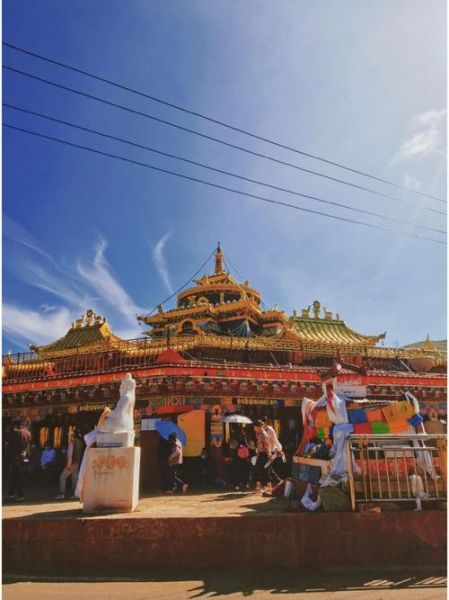 佛光闪闪的高原在哪里_高原旅游最佳时间