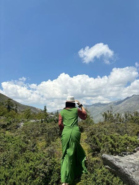 九月高原旅游穿什么_九月高原会不会高反