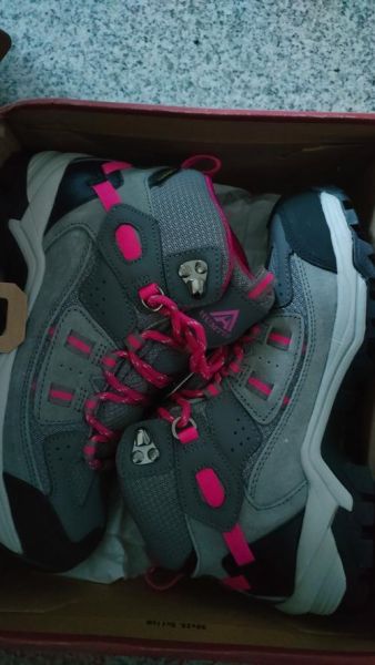 保暖户外鞋怎么选_冬季徒步鞋推荐