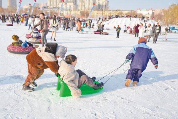 冰雪节去哪里玩_冰雪节有哪些特色活动