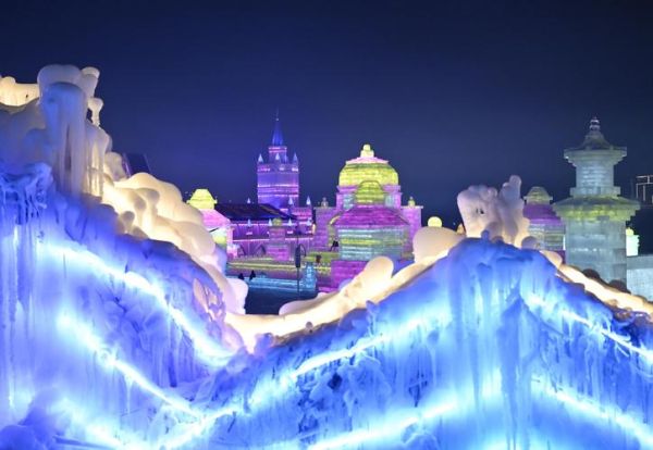 吉林市冰雪旅游攻略_吉林市2015冰雪节亮点