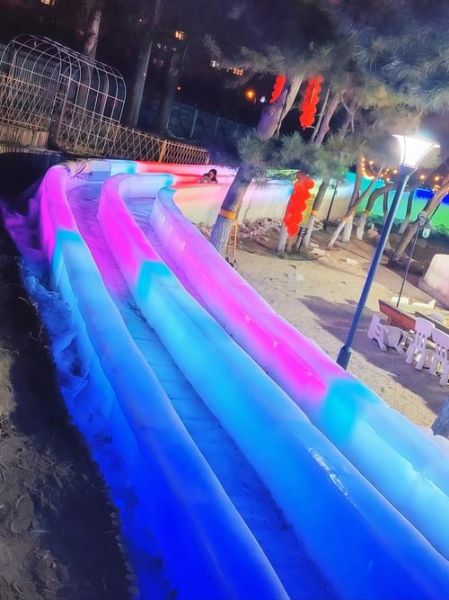 冰滑梯门票多少钱_冰滑梯游玩攻略