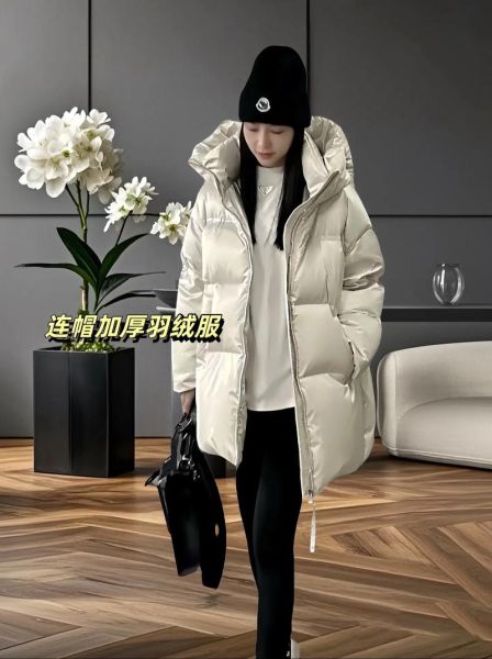 户外羽绒服怎么选_羽绒服充绒量多少克合适