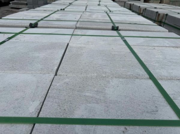 花岗岩户外铺装多少钱一平_花岗岩户外怎么选