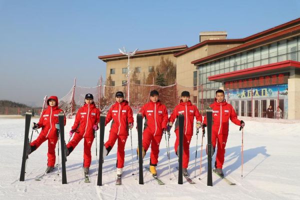 西部长青冰雪小镇门票价格_西部长青冰雪小镇怎么去