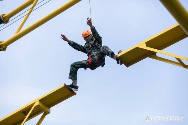 户外拓展培训哪家好_如何选择靠谱机构