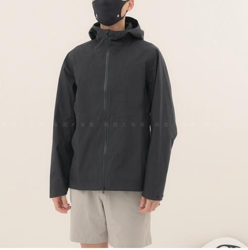 best_waterproof_jacket_for_hiking_in_USA