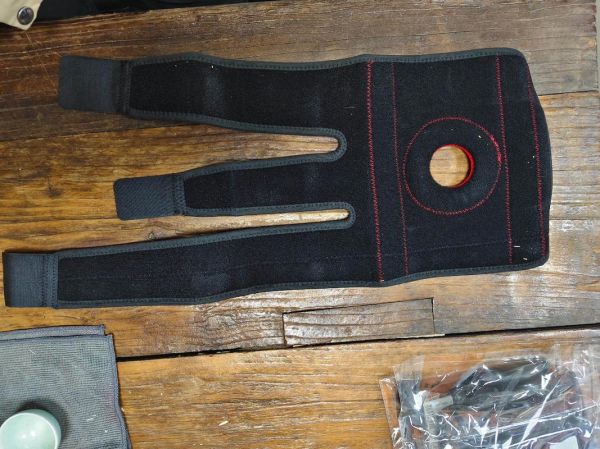 户外爬山护膝怎么选_爬山护膝有用吗