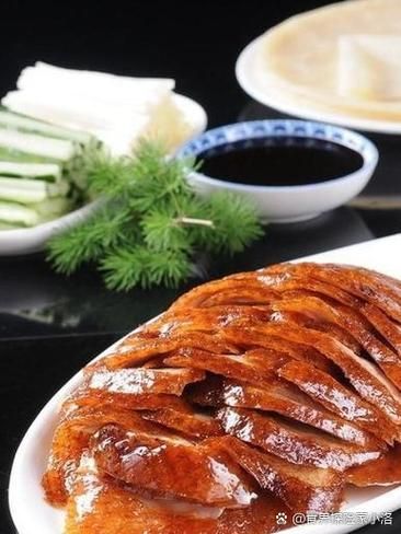 北京烤鸭怎么吃_正宗吃法步骤